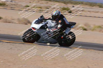 media/Dec-10-2023-SoCal Trackdays (Sun) [[0ce70f5433]]/Turn 9 Inside Set 2 (1115am)/